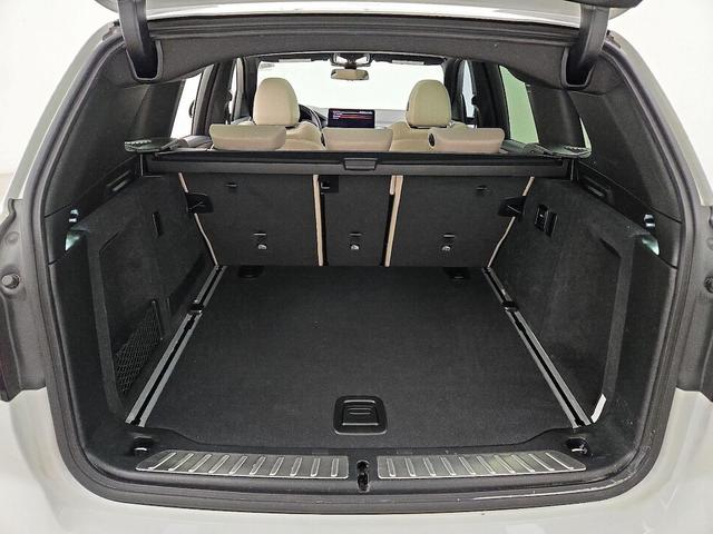 Photo of 2022 White BMW X3