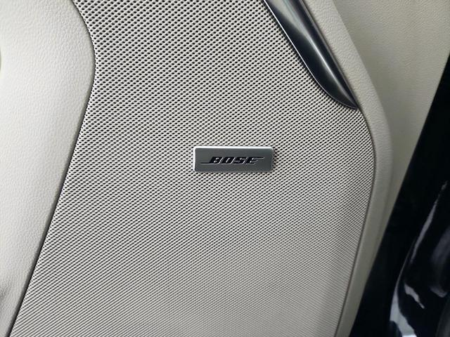 Photo of 2022 Blue GMC Yukon