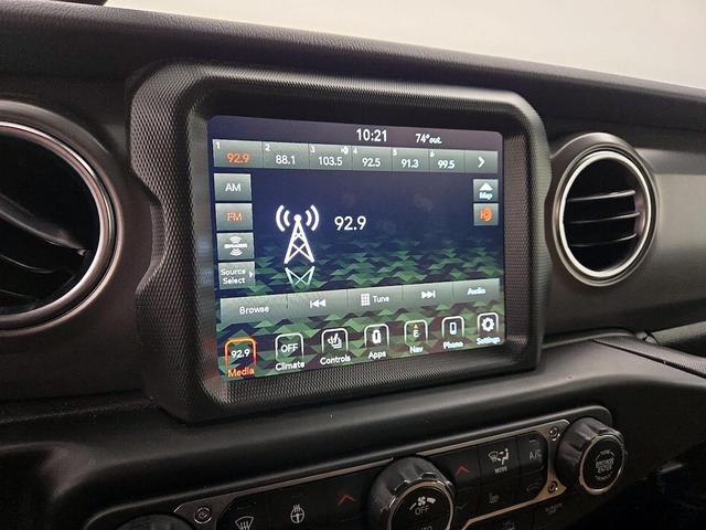 Photo of 2022 Black Jeep Wrangler