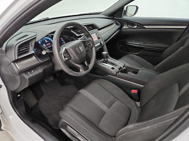 Photo of 2021 White Honda Civic