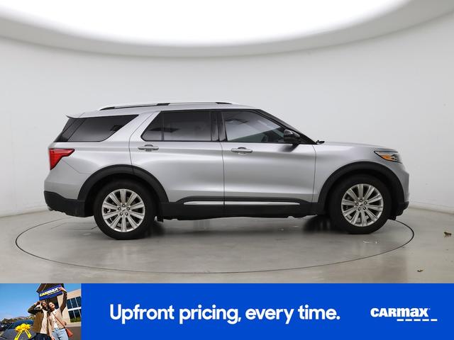 Photo of 2020 Silver Ford Explorer