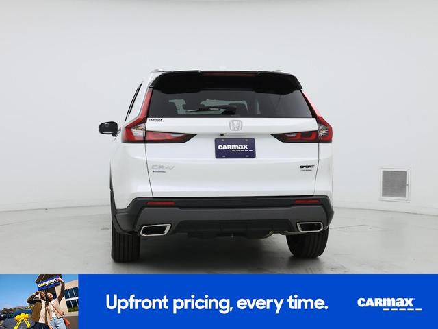 Photo of 2023 White Honda CR-V Hybrid