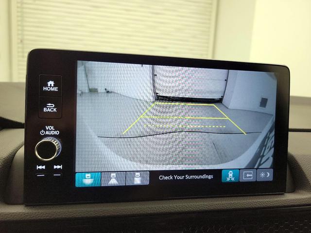 Photo of 2023 White Honda CR-V Hybrid