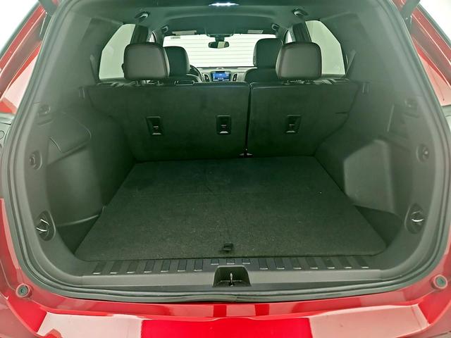Photo of 2022 Burgundy Chevrolet Equinox