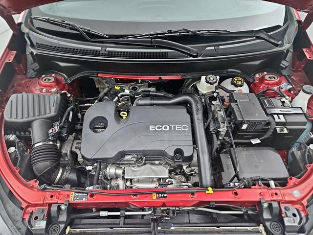 Photo of 2022 Burgundy Chevrolet Equinox