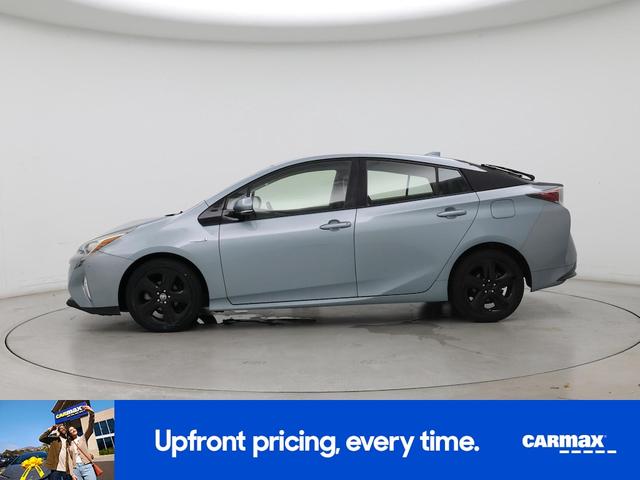 Photo of 2016 Green Toyota Prius