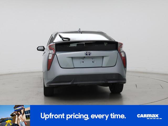 Photo of 2016 Green Toyota Prius