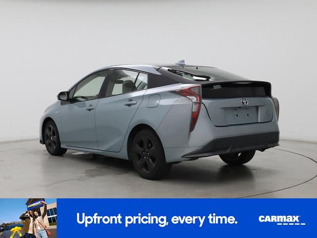 Photo of 2016 Green Toyota Prius