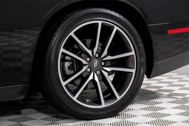 Photo of 2022 Pitch Black Clearcoat Dodge Challenger