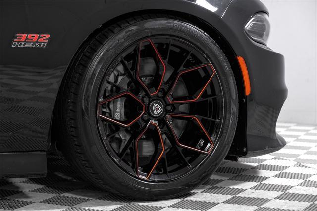 Photo of 2020 Pitch Black Clearcoat Dodge Charger