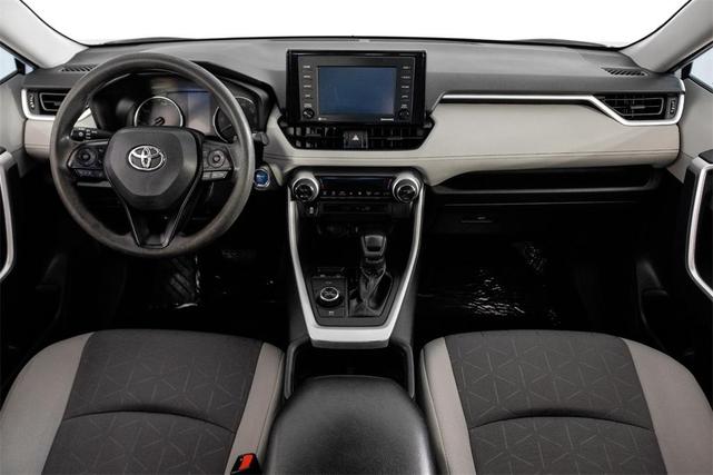 Photo of 2022 White Toyota RAV4 Hybrid