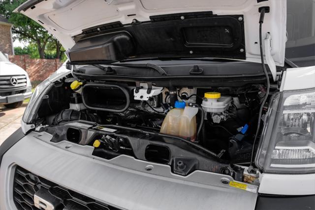 Photo of 2019 Bright White Clearcoat RAM ProMaster 1500