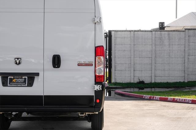 Photo of 2019 Bright White Clearcoat RAM ProMaster 1500