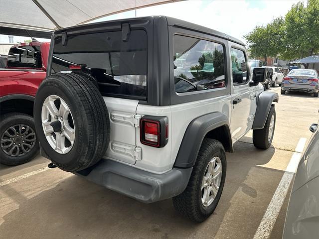 Photo of 2019 Bright White Clearcoat Jeep Wrangler