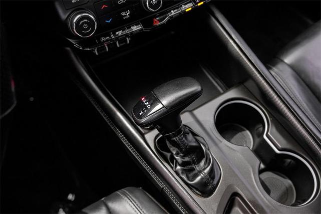 Photo of 2022 DB Black Clearcoat Dodge Durango