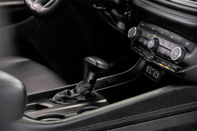 Photo of 2022 DB Black Clearcoat Dodge Durango