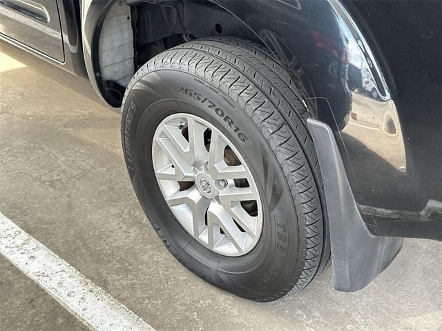Photo of 2017 Magnetic Black Nissan Frontier