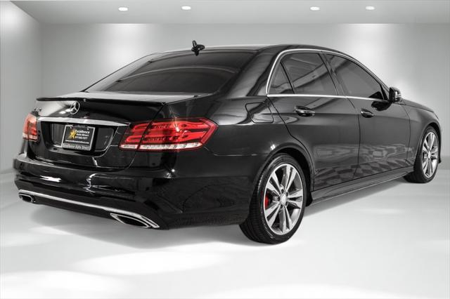 Photo of 2016 Black Mercedes-Benz E-Class