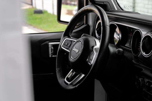 Photo of 2018 Bright White Clearcoat Jeep Wrangler Unlimited