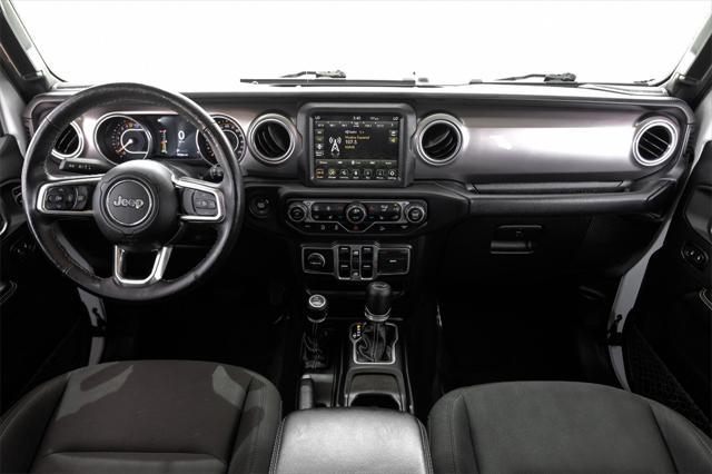 Photo of 2018 Bright White Clearcoat Jeep Wrangler Unlimited