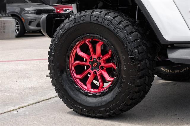 Photo of 2018 Bright White Clearcoat Jeep Wrangler Unlimited