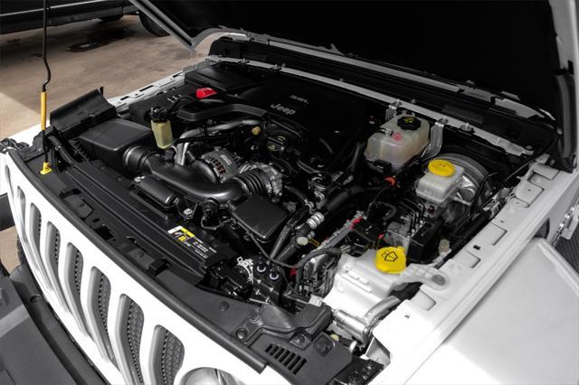 Photo of 2018 Bright White Clearcoat Jeep Wrangler Unlimited