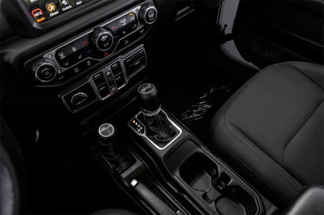 Photo of 2018 Bright White Clearcoat Jeep Wrangler Unlimited
