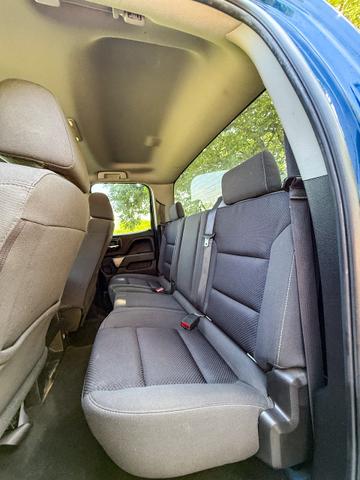 Photo of 2017 Blue Chevrolet Silverado 1500