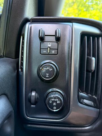Photo of 2017 Blue Chevrolet Silverado 1500