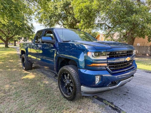 Photo of 2017 Blue Chevrolet Silverado 1500