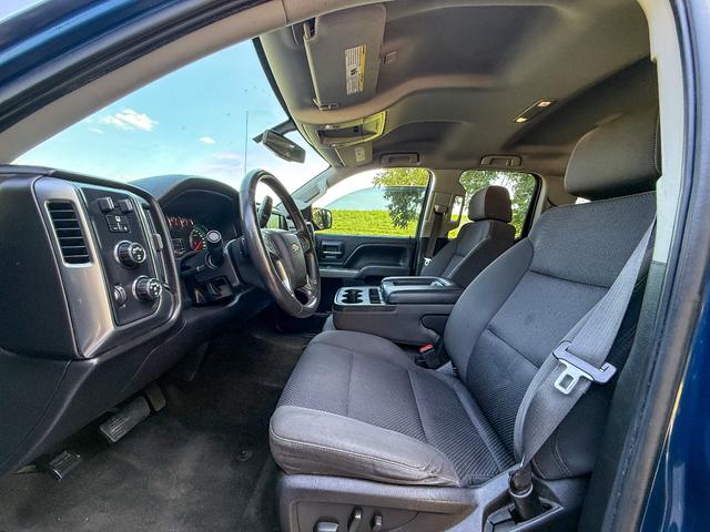 Photo of 2017 Blue Chevrolet Silverado 1500
