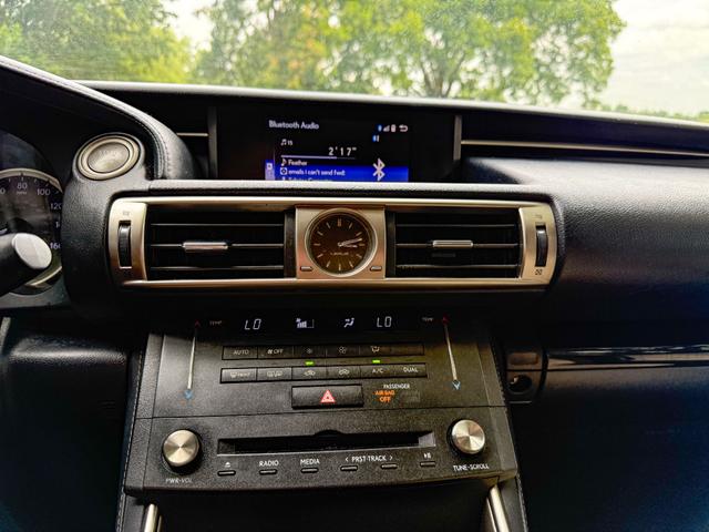 Photo of 2015 Blue Lexus IS 250