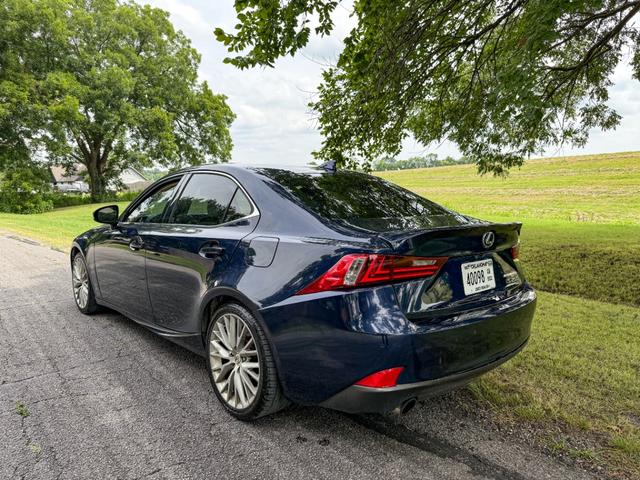 Photo of 2015 Blue Lexus IS 250