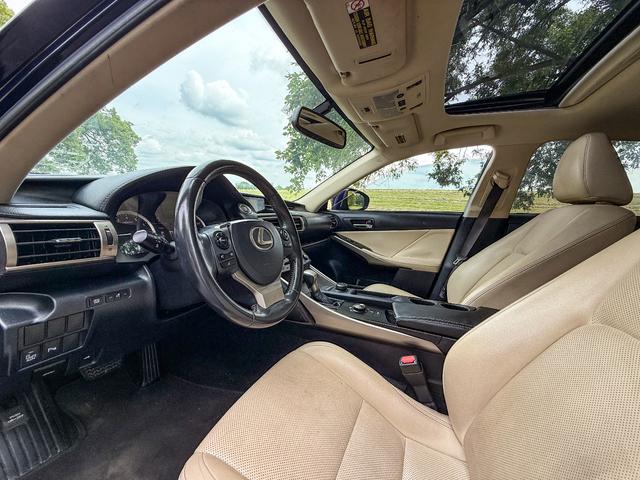 Photo of 2015 Blue Lexus IS 250