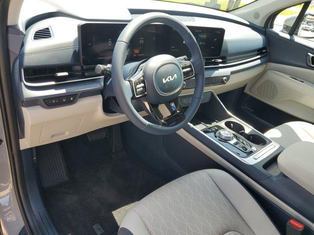 Photo of 2026 Ceramic Silver Kia Carnival Hybrid