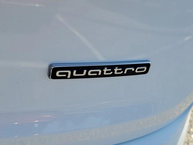 Photo of 2022 White Audi Q7