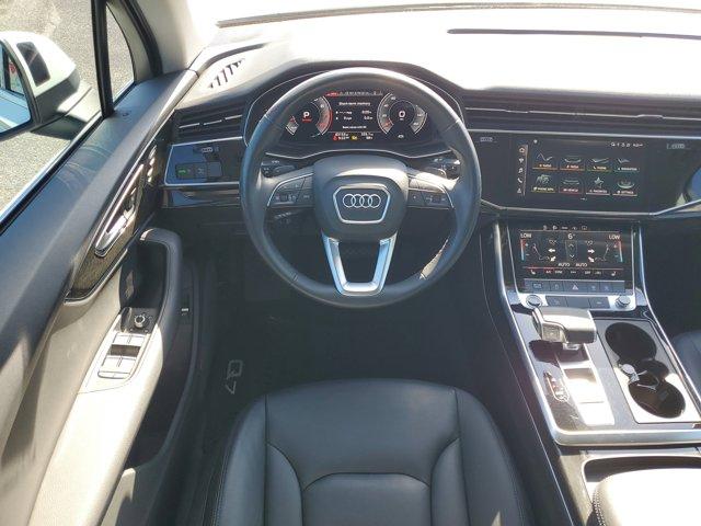 Photo of 2022 White Audi Q7
