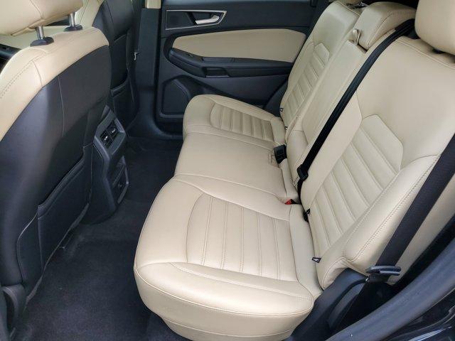 Photo of 2024 Black Metallic Ford Edge