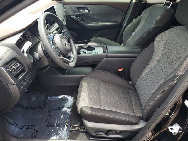 Photo of 2023 Super Black Nissan Rogue
