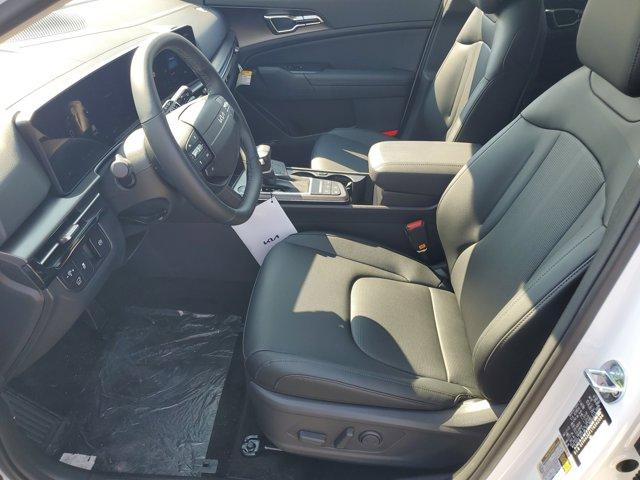 Photo of 2026 Glacial White Pearl Kia Sportage