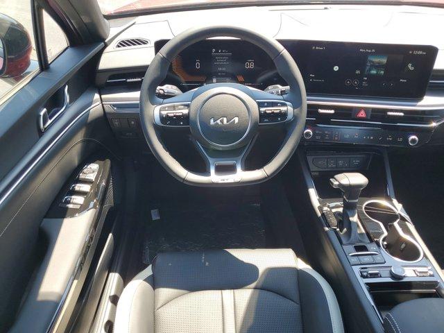 Photo of 2026 Runway Red Kia K5
