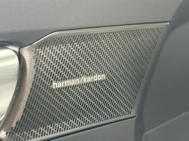 Photo of 2023 Onyx Black Metallic Volvo C40 Recharge Pure Electric