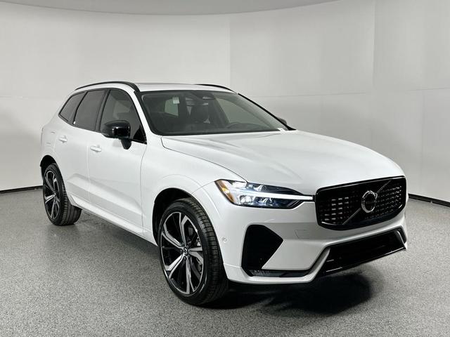 Photo of 2025 White Volvo XC60