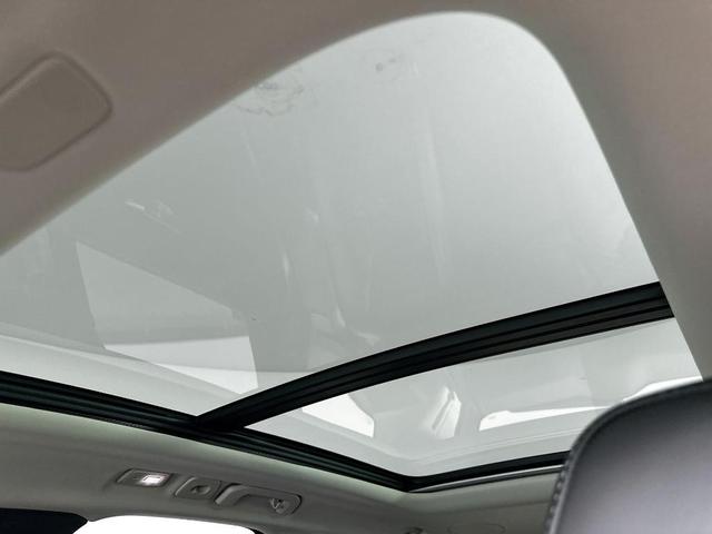 Photo of 2025 White Volvo XC60