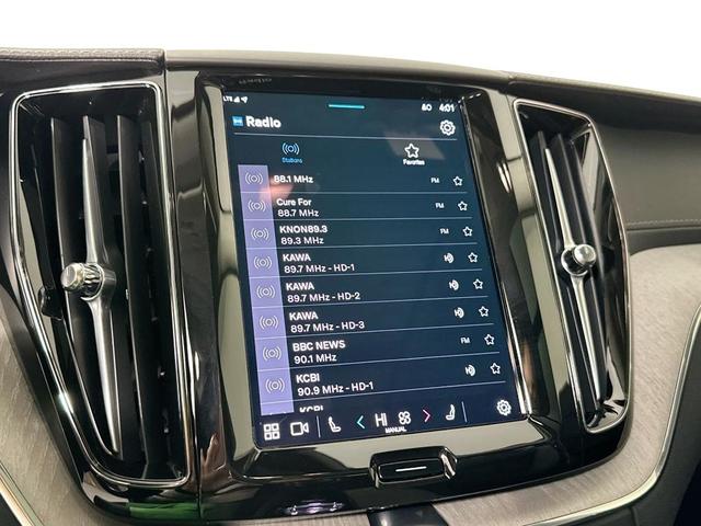 Photo of 2025 White Volvo XC60