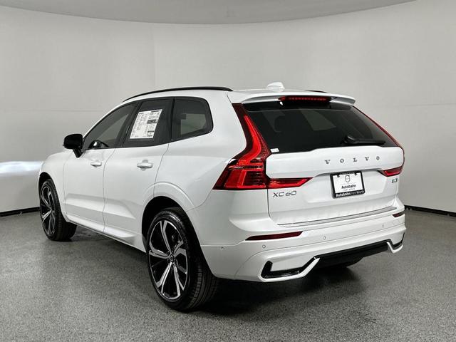 Photo of 2025 White Volvo XC60