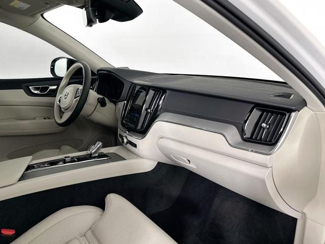 Photo of 2025 COL70700 Volvo XC60