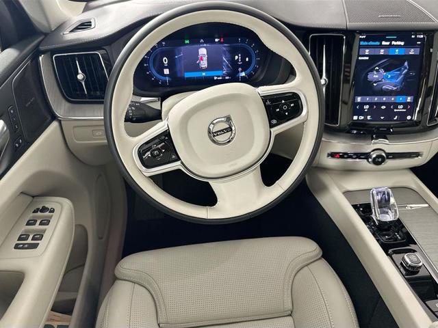 Photo of 2025 COL70700 Volvo XC60