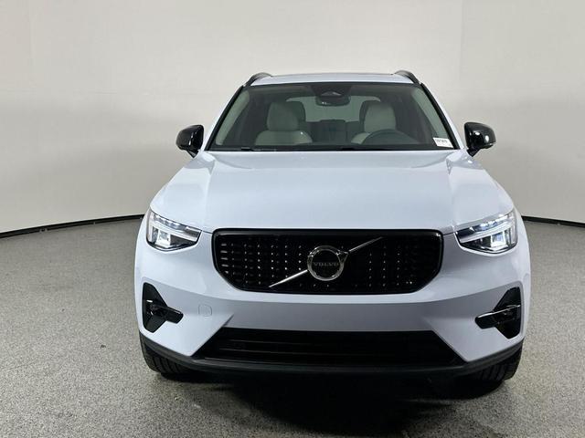 Photo of 2026 Cloud 9 White Volvo XC40