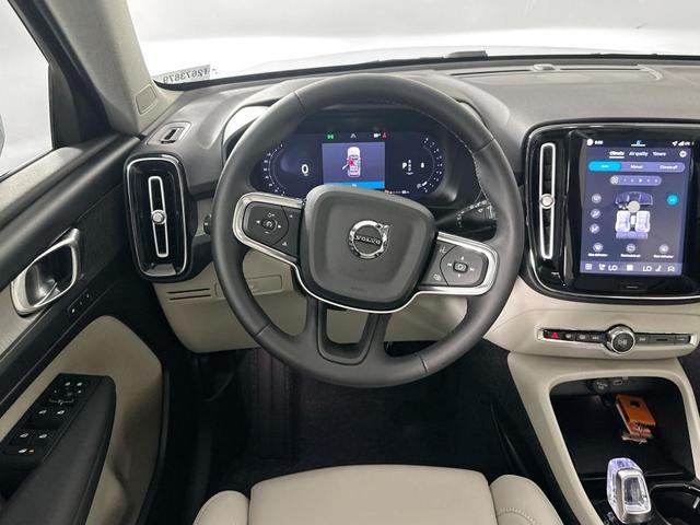 Photo of 2026 Cloud 9 White Volvo XC40